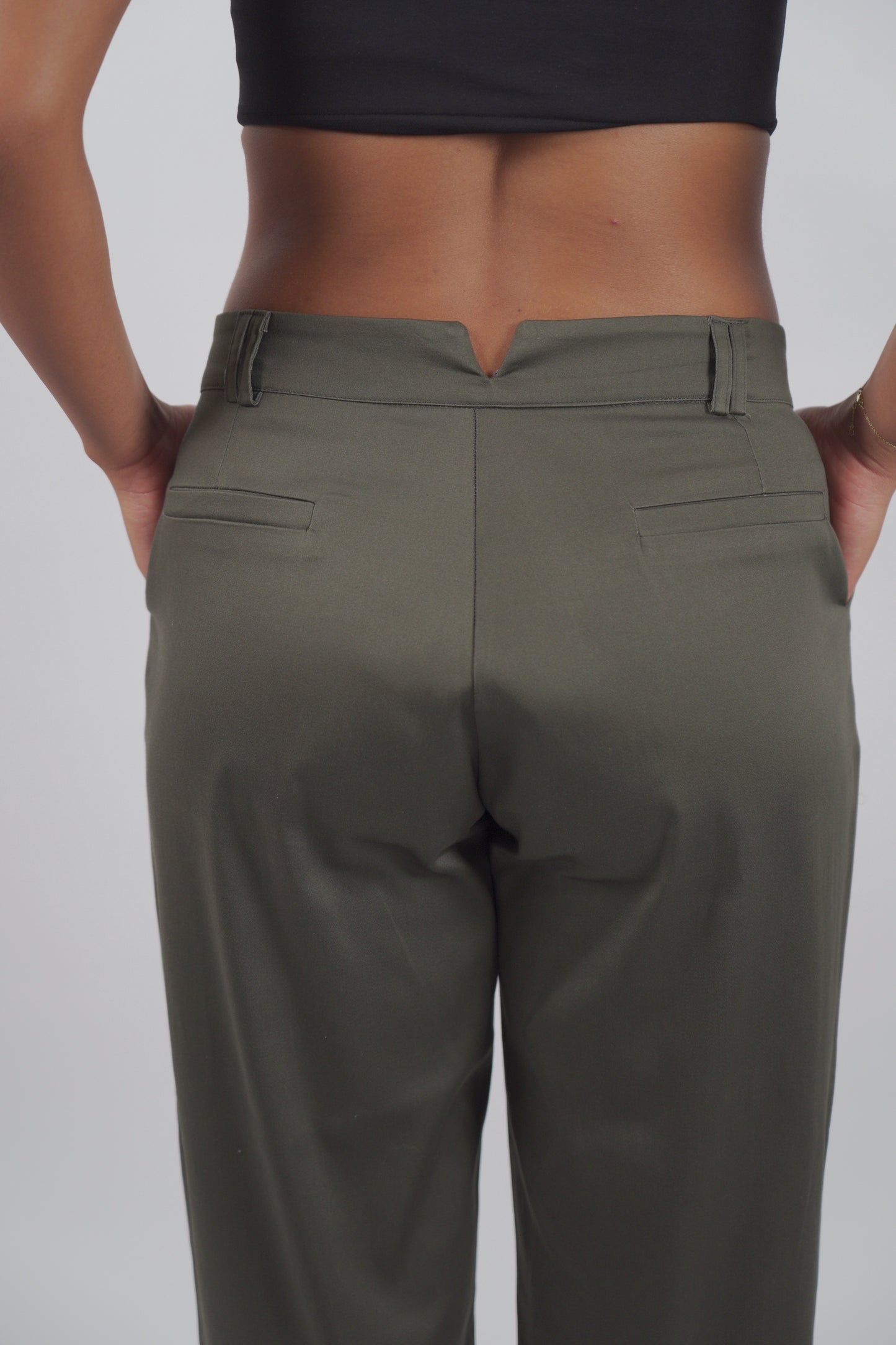 The City Pants in Khaki