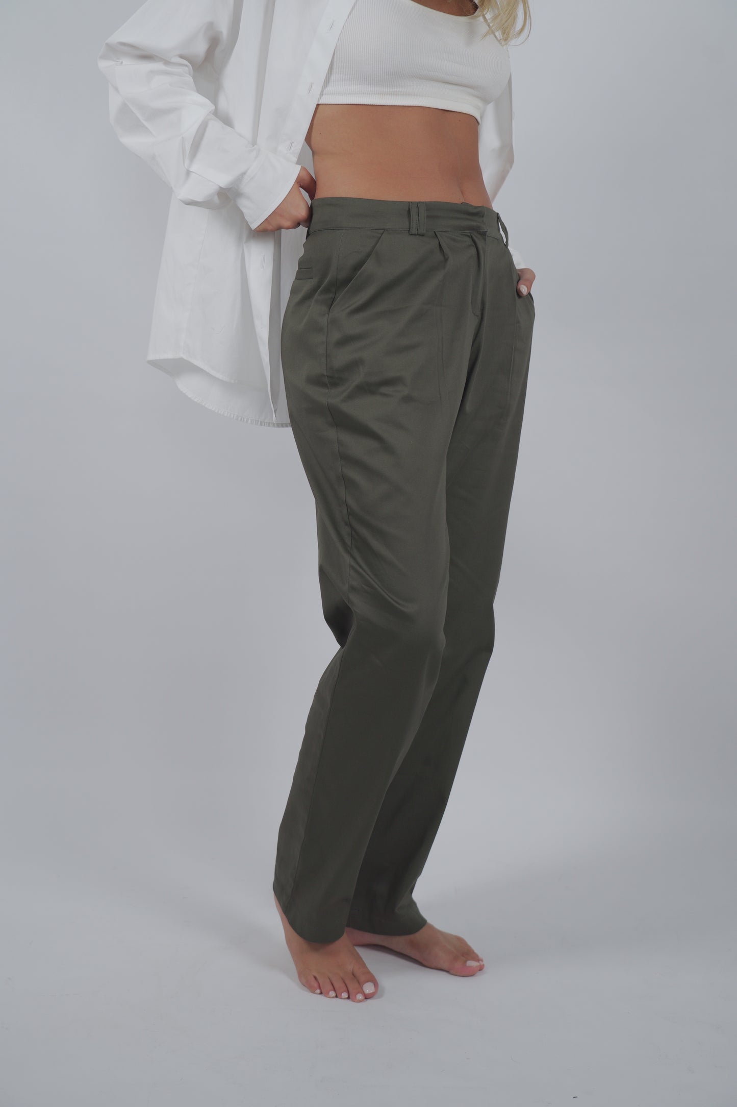 The City Pants in Khaki