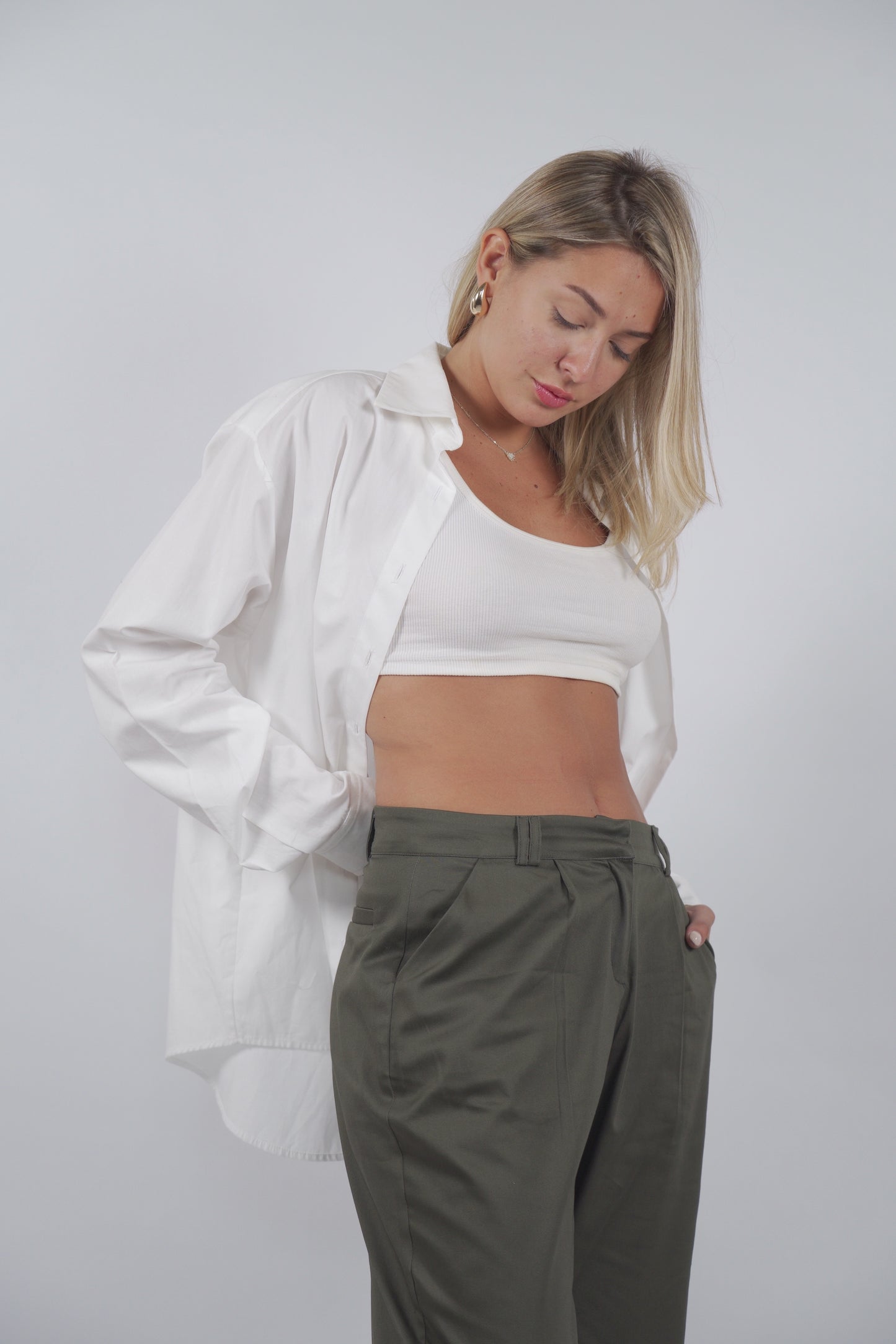 The City Pants in Khaki