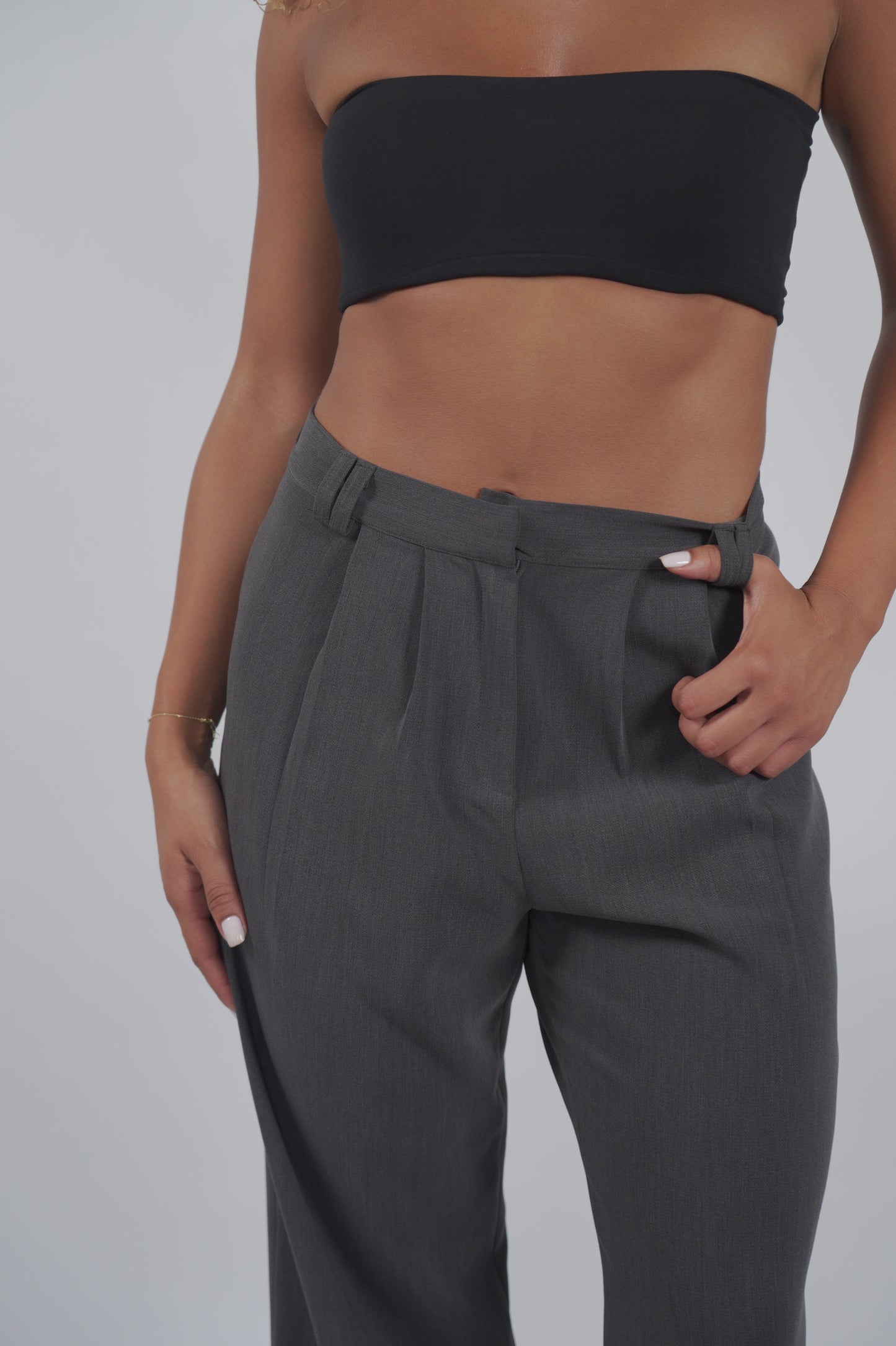 The Must Pants in Grey