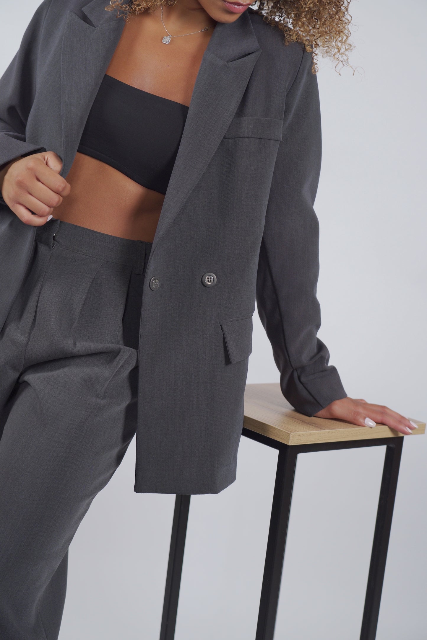 The Must Blazer in Grey