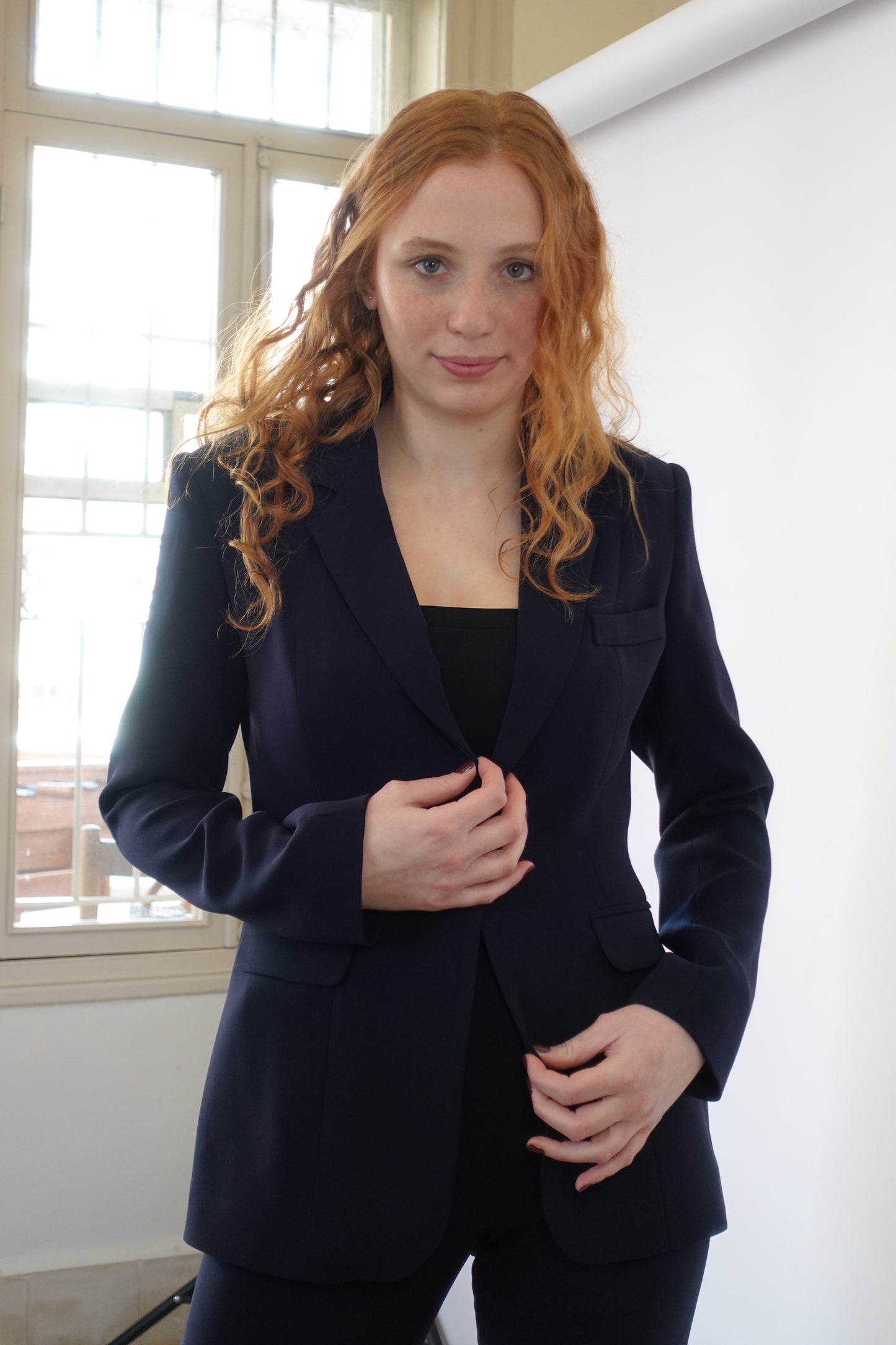 The Fitted Blazer in Navy