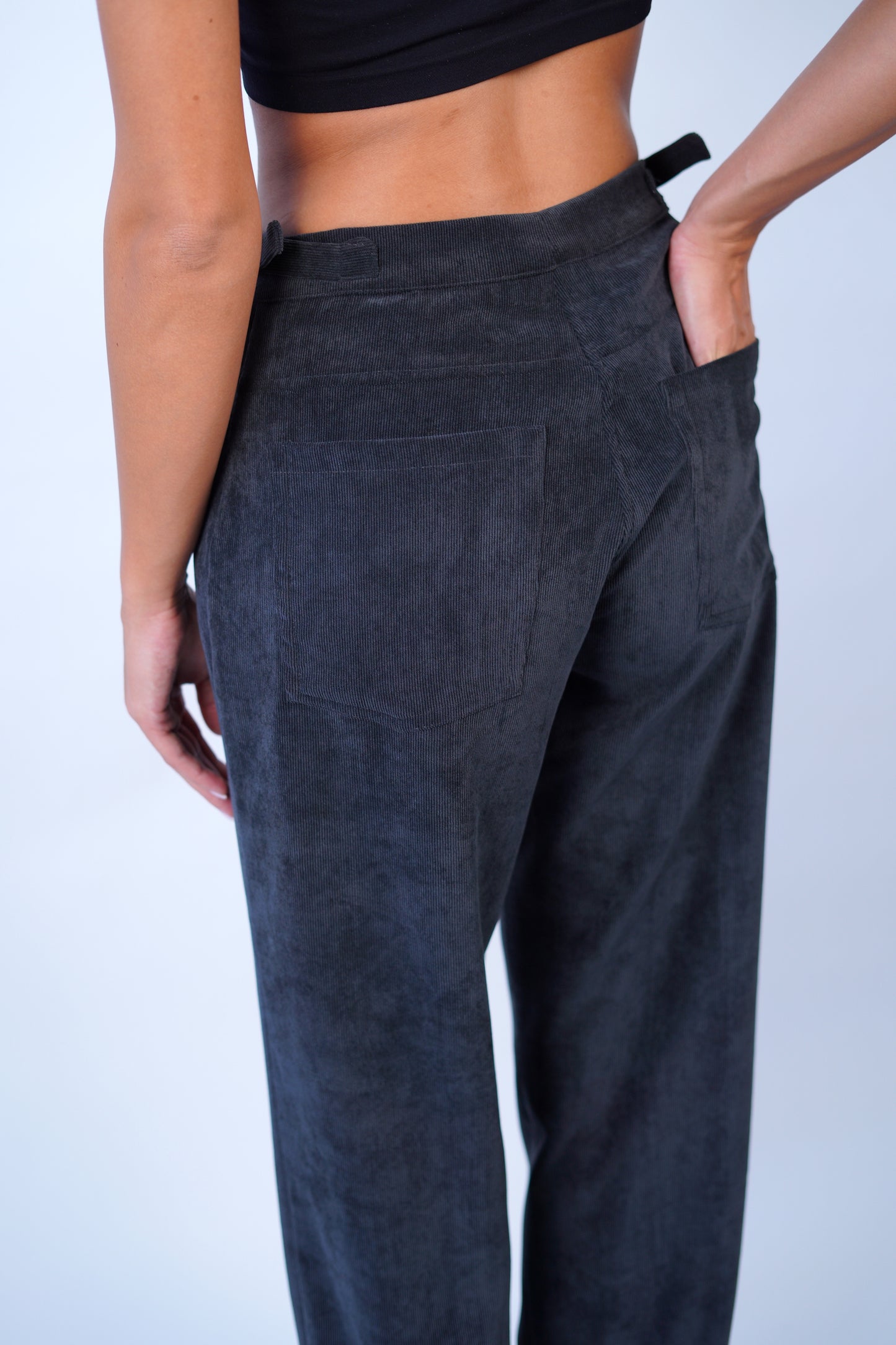 The Sunday Pants in Dark Grey